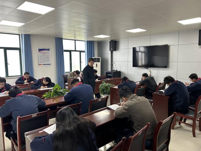 建材公司、檢測公司聯(lián)合開展管理人員業(yè)務(wù)提升考試