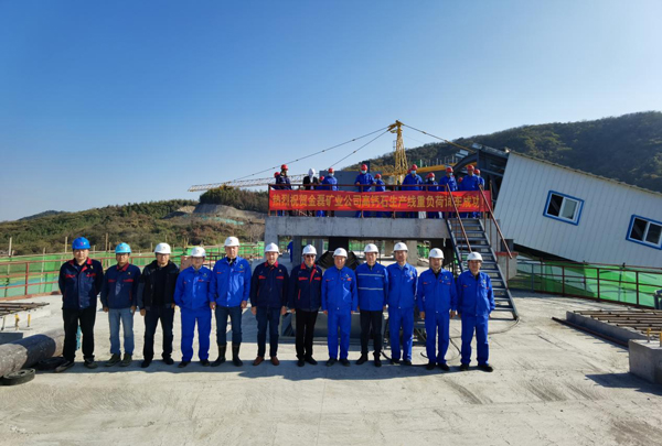 金磊石灰?guī)r礦項目高鈣石首條生產(chǎn)線重負荷試車成功 金磊石灰?guī)r礦項目高鈣石首條生產(chǎn)線重負荷試車成功